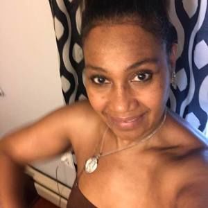 Meet your Posher, Yolanda